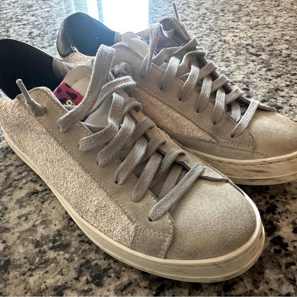 P448 Stylish Glitter Sneakers size 38